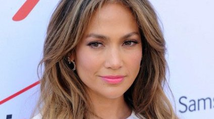 jennifer lopez weight and height