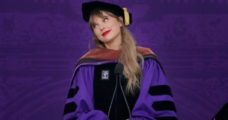 Taylor Swift Degree, College, Doctorate: Her Education Details
