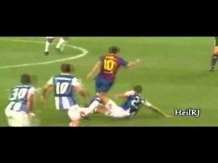 Diego Maradona vs Lionel Messi â Argentine DNA Skills - YouTube