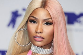 Nicki Minaj’s Pink Crocs Reportedly Crashes Website, Shoes Go Viral – Footwear News