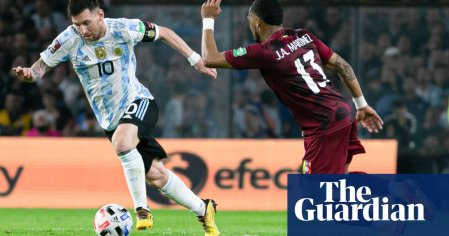 Lionel Messi and Argentina look in harmony with World Cup dream alive | Argentina | The Guardian