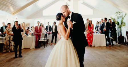 78 Wedding Slow Dance Songs That Will Give You All the Feels