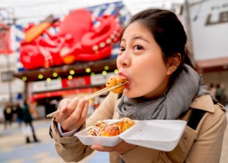 What is Takoyaki? All About the Delicious Japanese Octopus Balls! | LIVE JAPAN travel guide