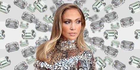 See Jennifer Lopez's 6 Engagement Ring Comparison - All of J.Lo's Engagement Rings Photos 