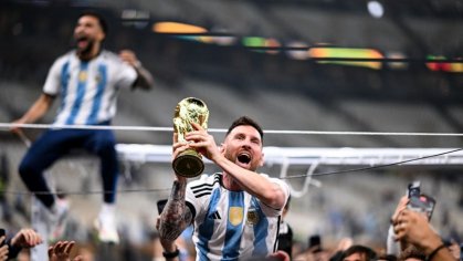 Messi levantando la Copa del Mundo, fotos historicas de 'Leo' con la Copa Mundial ganada en Qatar 2022 para descargar