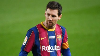 How much does Lionel Messi earn at Barcelona? | Goal.com US