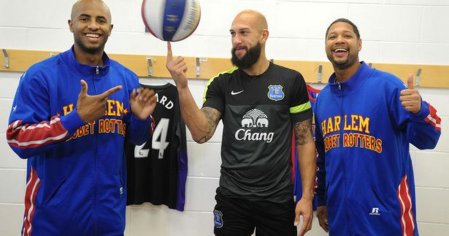 Harlem Globetrotters swoop for ... Tim Howard and Lionel Messi! - Liverpool Echo