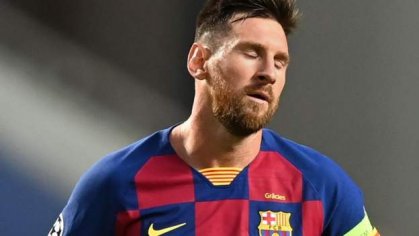 Lionel Messi hands in Barcelona transfer request - BBC Sport