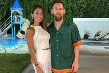 La llamativa camisa Gucci que Messi usó en Año Nuevo está agotada: cuánto cuesta - LA NACION