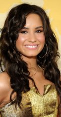 Demi Lovato - Biography - IMDb