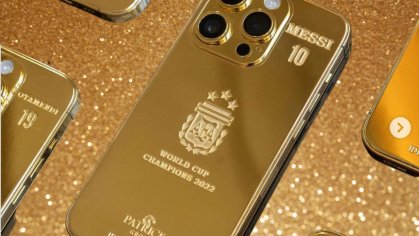 Lionel Messi ordered 24K gold iPhone 14 Pros for all his World Cup teammates | Flipboard