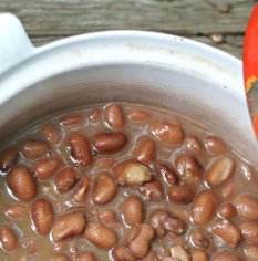 HOW TO COOK PINTO BEANS ON THE STOVE TOP • Loaves and Dishes