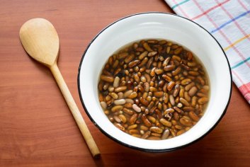 How to Cook Dry Beans in a Microwave | livestrong