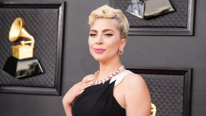  Lady Gaga Hits 2022 GRAMMYs Red Carpet as Only She Can | Entertainment Tonight