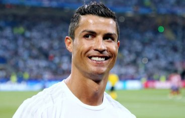 How tall is Cristiano Ronaldo? Cristiano Ronaldo Height, Age, Weight and Much More - Best Hotels Home