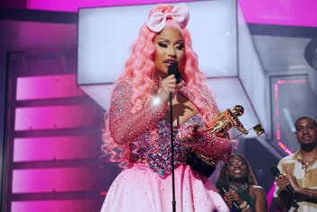 Nicki Minaj Receives Video Vanguard Congratulatory Flowers From the Carters