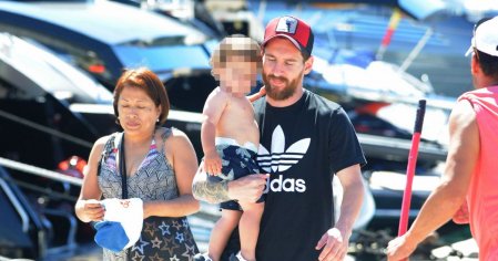 What the hell is going on with Lionel Messi's right knee? Bizarre pictures of the Barcelona superstar on Ibiza holiday - Mirror Online