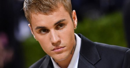 Justin Bieber is traveling after facial paralysis diagnosis: What will his recovery be like?