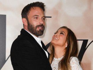 Ben Affleck quoted his own movie during wedding speech to Jennifer Lopez | The Independent
