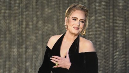 Adele konnte sich nach Prank von ihrem Sohn kaum bewegen | Promiflash.de