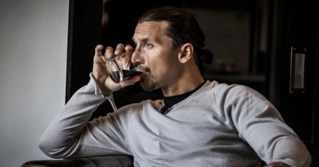 Zlatan Ibrahimovic on why neither Lionel Messi nor Cristiano Ronaldo is world's greatest - Mirror Online