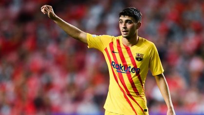 Barcelona starlet Pedri wins 2021 Golden Boy award | Goal.com UK