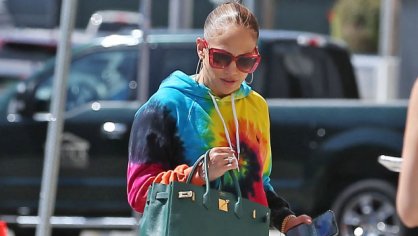 Jennifer Lopez Rocked Rainbow Tie Dye Sweats In Los-Angeles: Photo – Hollywood Life