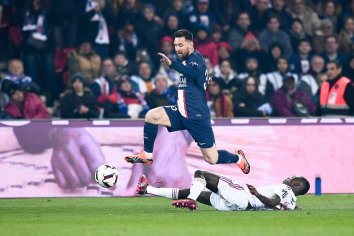 Mercato - Messi plus difficile que CR7, l'Arabie saoudite déchante ! - Foot 01
