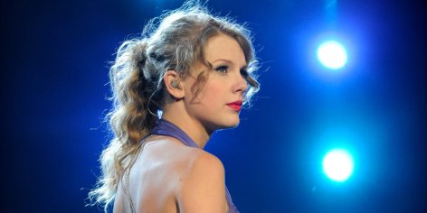 Taylor Swift's Jet Emits More CO2 Than Any Other Celeb, Analysis Shows