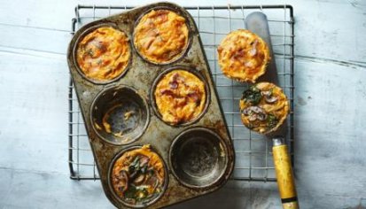 Egg muffins recipe - BBC Food
