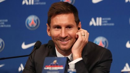 Messi's welcome package at PSG includes cryptocurrency fan tokens | World News | Sky News