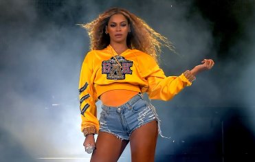 Biography of Beyonce, Pop and R&B Superstar
