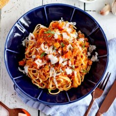 THE BEST SPAGHETTI BOLOGNESE SAUCE - Julia Recipes