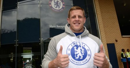 Football superstar, football superfan: J.J. Watt on Chelsea, Tammy, and throwing javelins farther than Messi - We Ain't Got No History