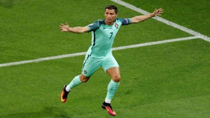 Cristiano Ronaldo joins Al Nassr: Salary breakdown of Portugal Captain in Rupees - myKhel