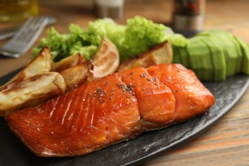 How To Cook Salmon In An Air Fryer - Fast, Delicious & Healthy