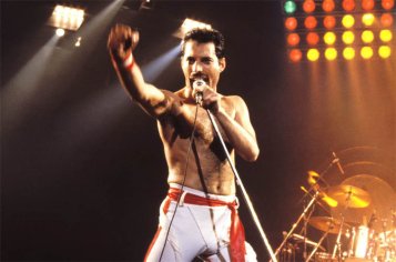 Net Worth of Queen's Freddie Mercury: Who Inherited His Fortune? - Metalhead Zone