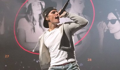 Justin Bieber Kicks Off ‘Justice’ Tour 2022 – Set List Revealed! | Justin Bieber, Music : Just Jared