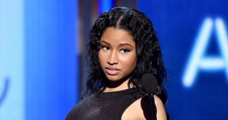 The 15 Best Nicki Minaj Butt Photos, Because Curves This Flawless Deserve To Be Celebrated