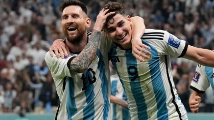 World Cup 2022 - Argentina 3-0 Croatia: Lionel Messi and Julian Alvarez fire Argentina into final | Football News | Sky Sports