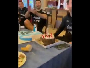 Lionel Messi Cuts Birthday Cake | Happy Birthday Wishes By His Teammates | Argentina | Football - YouTube