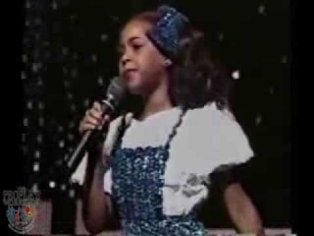 BeyoncÃ© at 7 Years Old Performing 