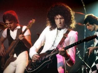 Queen verÃ¶ffentlichen unbekannten Song von Freddie Mercury | 80s80s