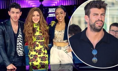 Shakira breaks her social media silence after announcing her split from Gerard Pique | Daily Mail Online