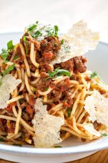 How to Make Spaghetti Bolognese In 5 Easy Steps - Great Italian Chefs
