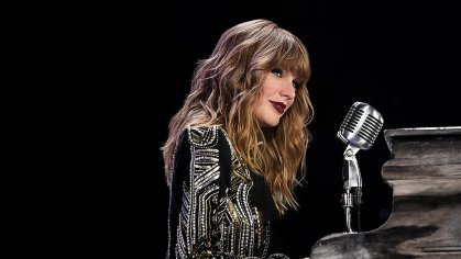 Watch Taylor Swift reputation Stadium Tour | Netflix Official Site