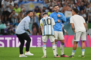 Lionel Messi shares room with with old friend Aguero