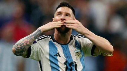 World Cup 2022: Lionel Messi called best player ever as pundits react to Argentine's masterclass - BBC Sport