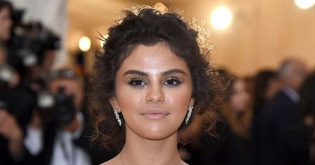 Selena Gomez Recalls Tanning ‘Disaster’ at 2018 Met Gala 