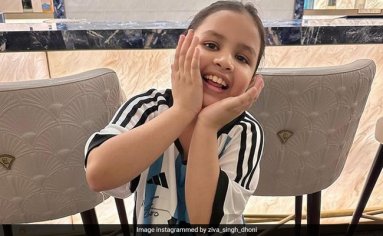 Lionel Messi Gifts Signed Argentina Jersey To MS Dhoni's Daughter Ziva